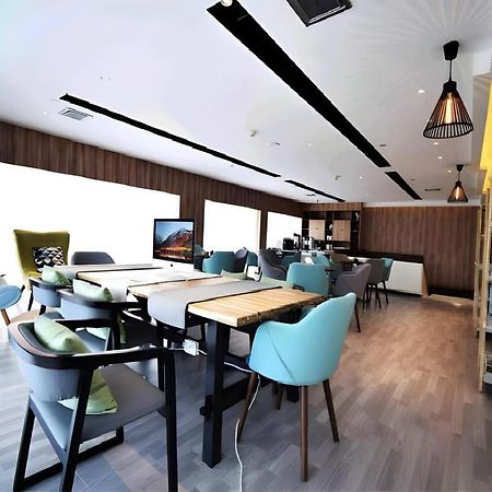 Jinjiang Metropolo Hotel Nanjing Jiangjun Dadao Hehai University Branch Экстерьер фото