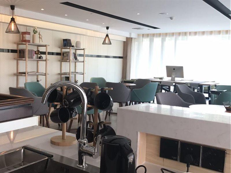 Jinjiang Metropolo Hotel Nanjing Jiangjun Dadao Hehai University Branch Экстерьер фото