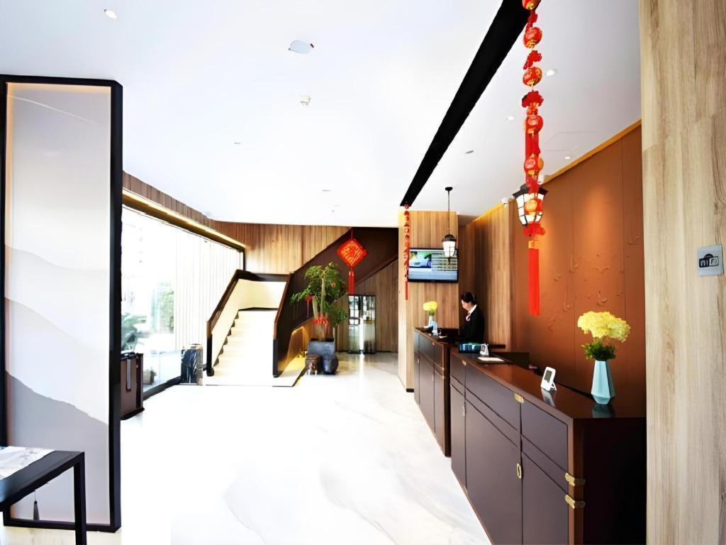 Jinjiang Metropolo Hotel Nanjing Jiangjun Dadao Hehai University Branch Экстерьер фото