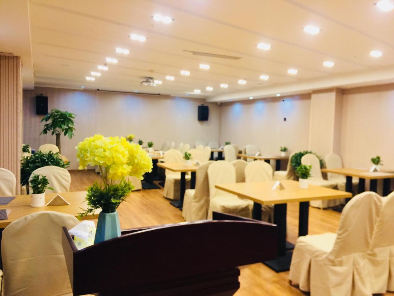 Jinjiang Metropolo Hotel Nanjing Jiangjun Dadao Hehai University Branch Экстерьер фото